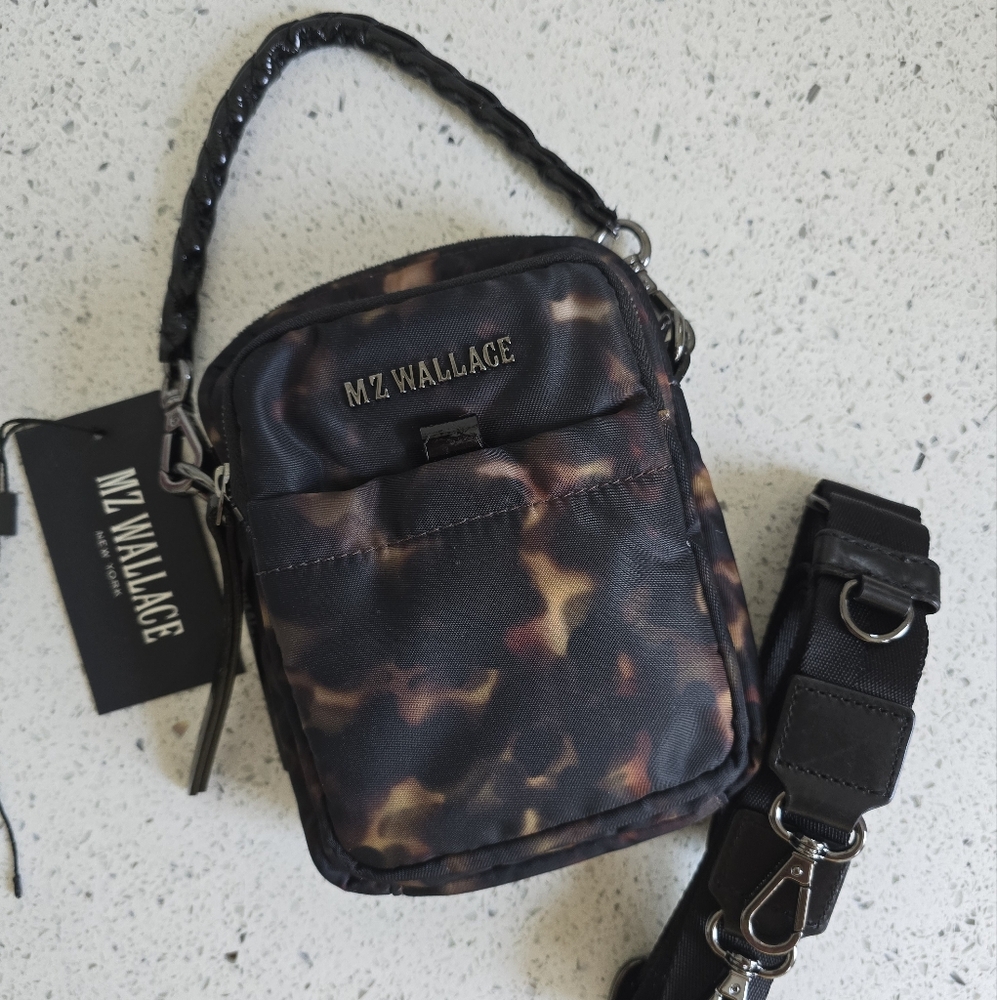 SOLD ♡ | Tortoise Crossbody - Picture 2 of 13